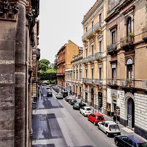 giardino-bellini-centro.catania-hotels.net/